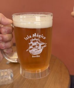 jarra cerveza y refrescos rellenables isla magica